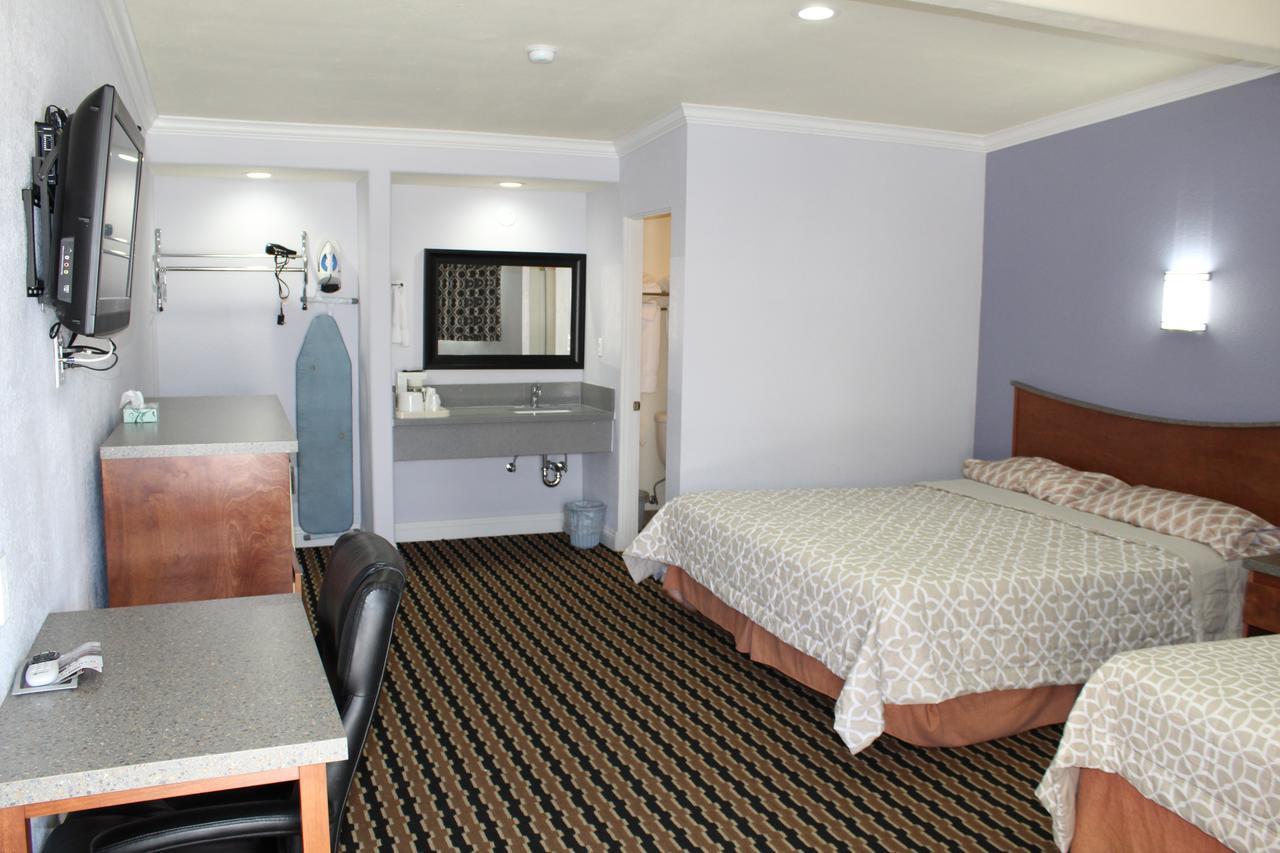 Trails Motel Lone Pine Bagian luar foto